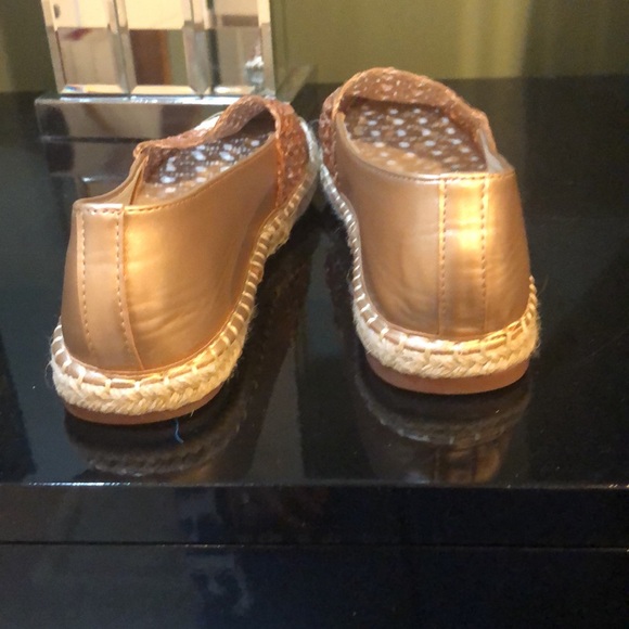 Wanted Flats size 8.5 - Picture 6 of 6